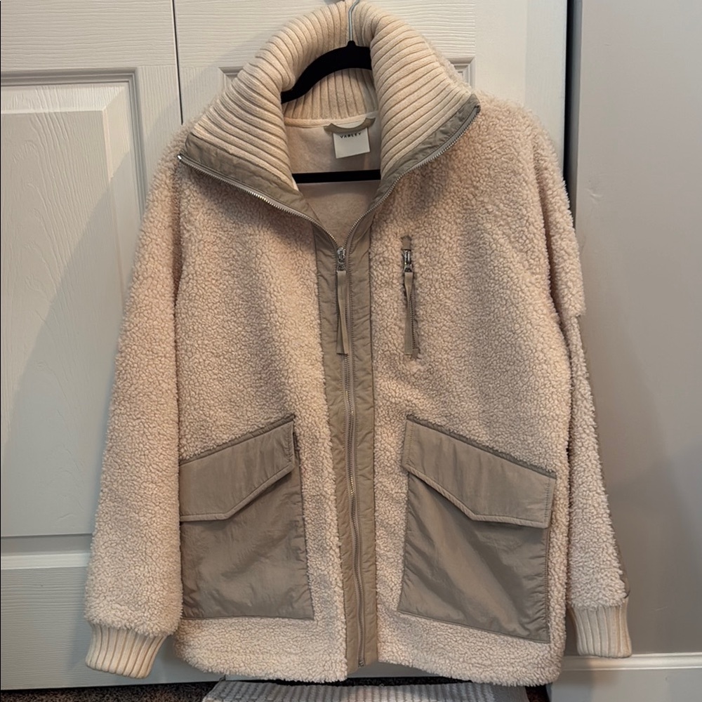 Varley Sherpa jacket